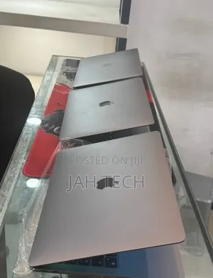 New Laptop Apple MacBook Air 2020 M1 8GB Apple M1 SSD 256GB