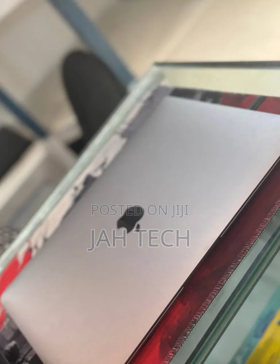 New Laptop Apple MacBook Air 2020 M1 8GB Apple M1 SSD 256GB