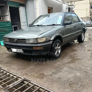 Toyota Corolla 1991 Silver