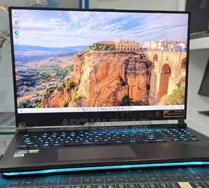 New Laptop Asus ROG Strix SCAR 17 32GB AMD Ryzen 9 SSD 1T