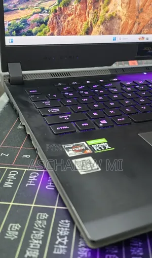 New Laptop Asus ROG Strix SCAR 17 32GB AMD Ryzen 9 SSD 1T
