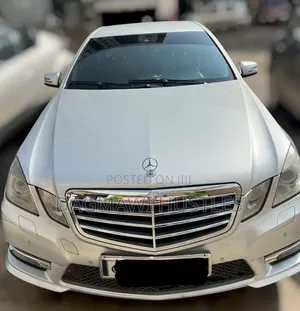 Mercedes-Benz E200 2013 Silver
