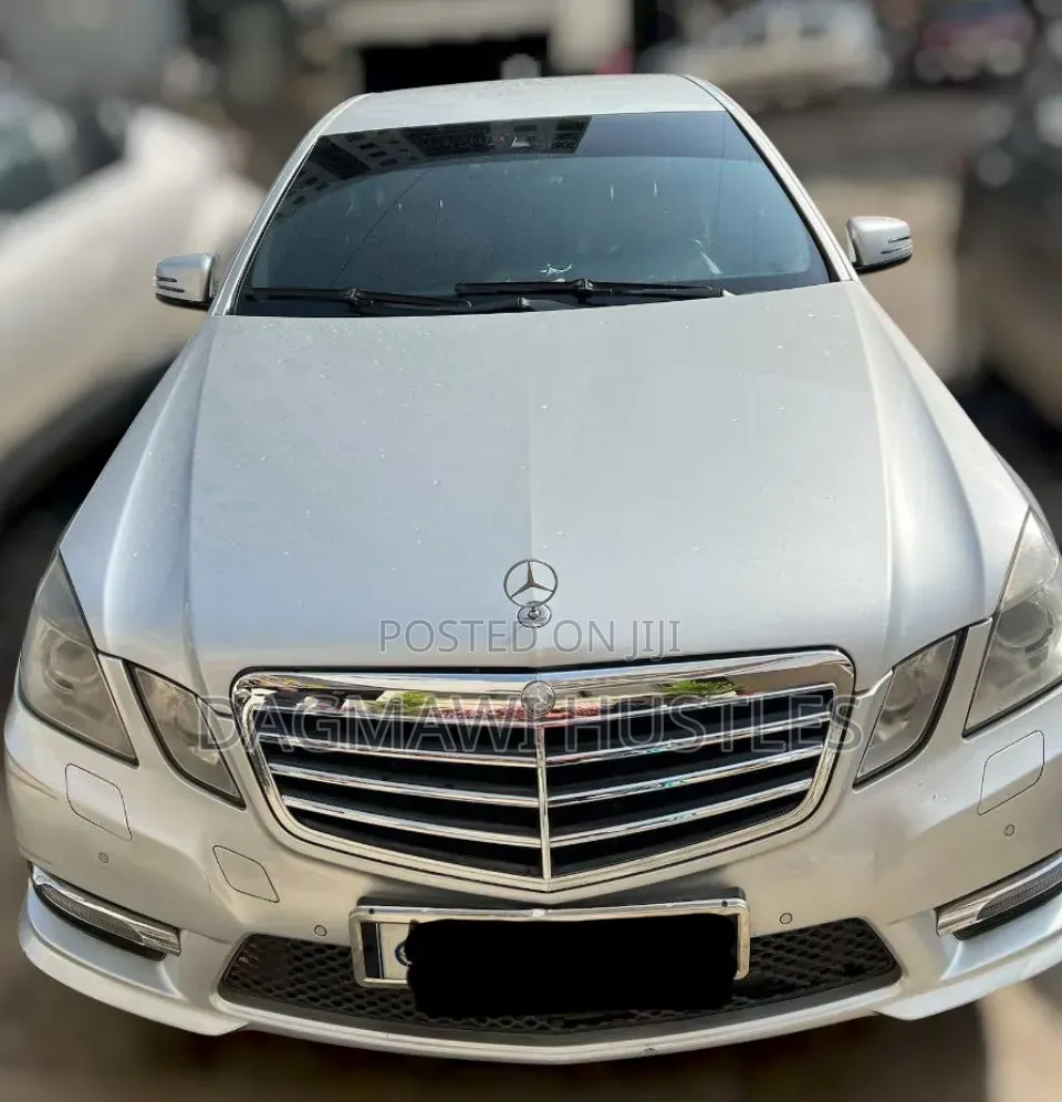 Mercedes-Benz E200 2013 Silver