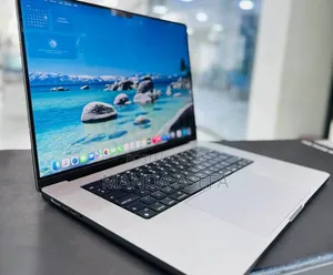 New Laptop Apple MacBook Pro 2021 M1 16GB Apple M1 Pro SSD 512GB