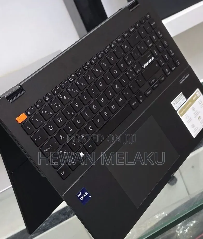 New Laptop Asus Vivobook 16 16GB Intel Core i9 SSD 1T