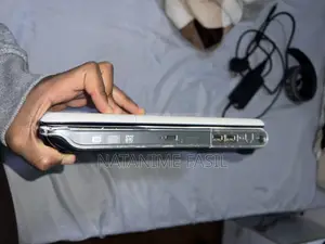 Laptop HP Pavilion Dv4 2GB Intel Core i3 SSD 256GB