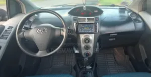 Toyota Yaris 2007 Gray