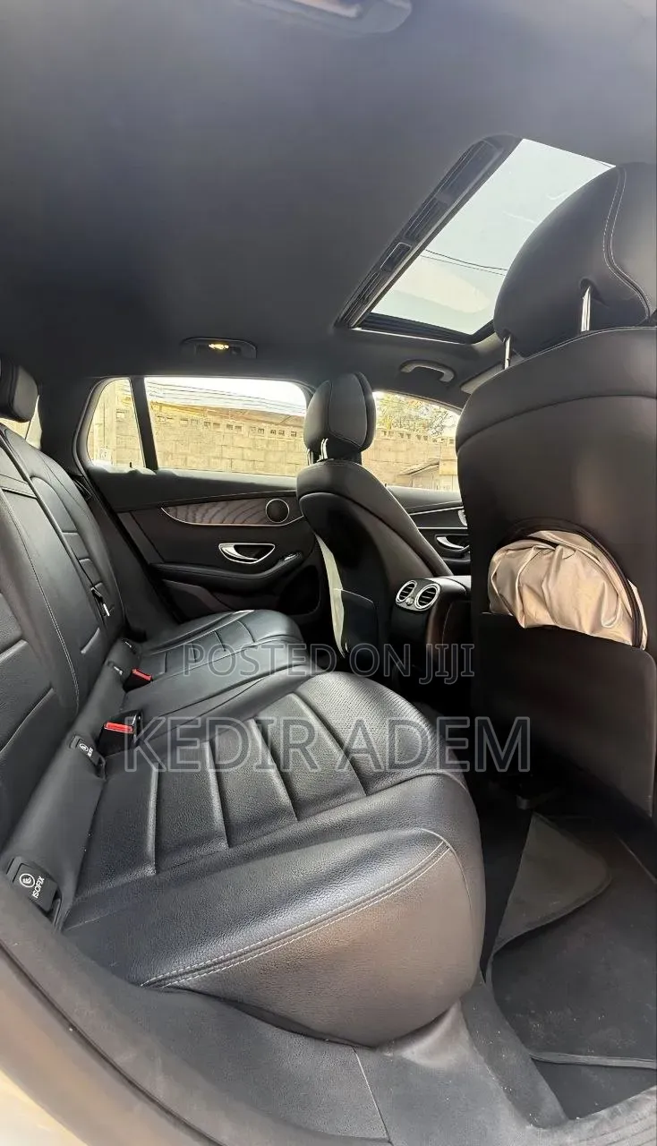 Mercedes-Benz EQC EQC400 4MATIC 2022 White