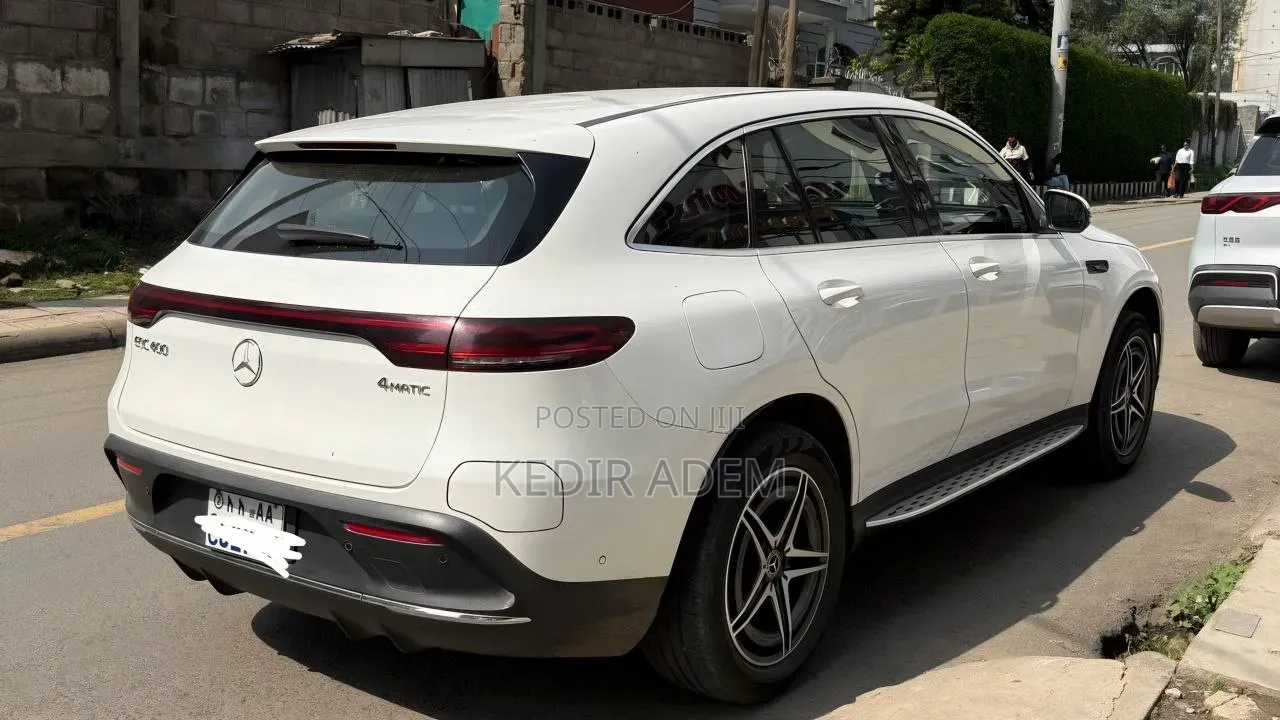 Mercedes-Benz EQC EQC400 4MATIC 2022 White