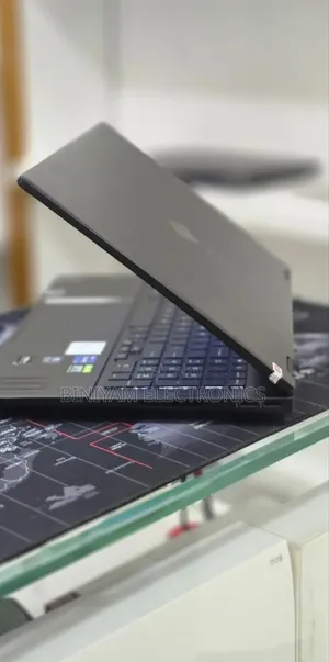 New Laptop HP Omen 16 16GB Intel Core i9 SSD 512GB