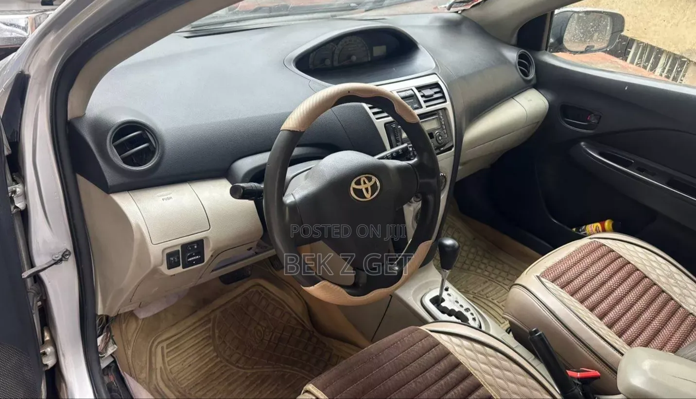 Toyota Yaris 2007 Silver