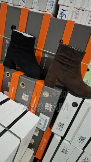 Women's Buts Shoes
