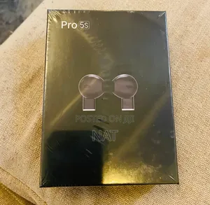 Earpod and Earphones