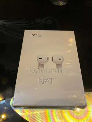 Earpod and Earphones