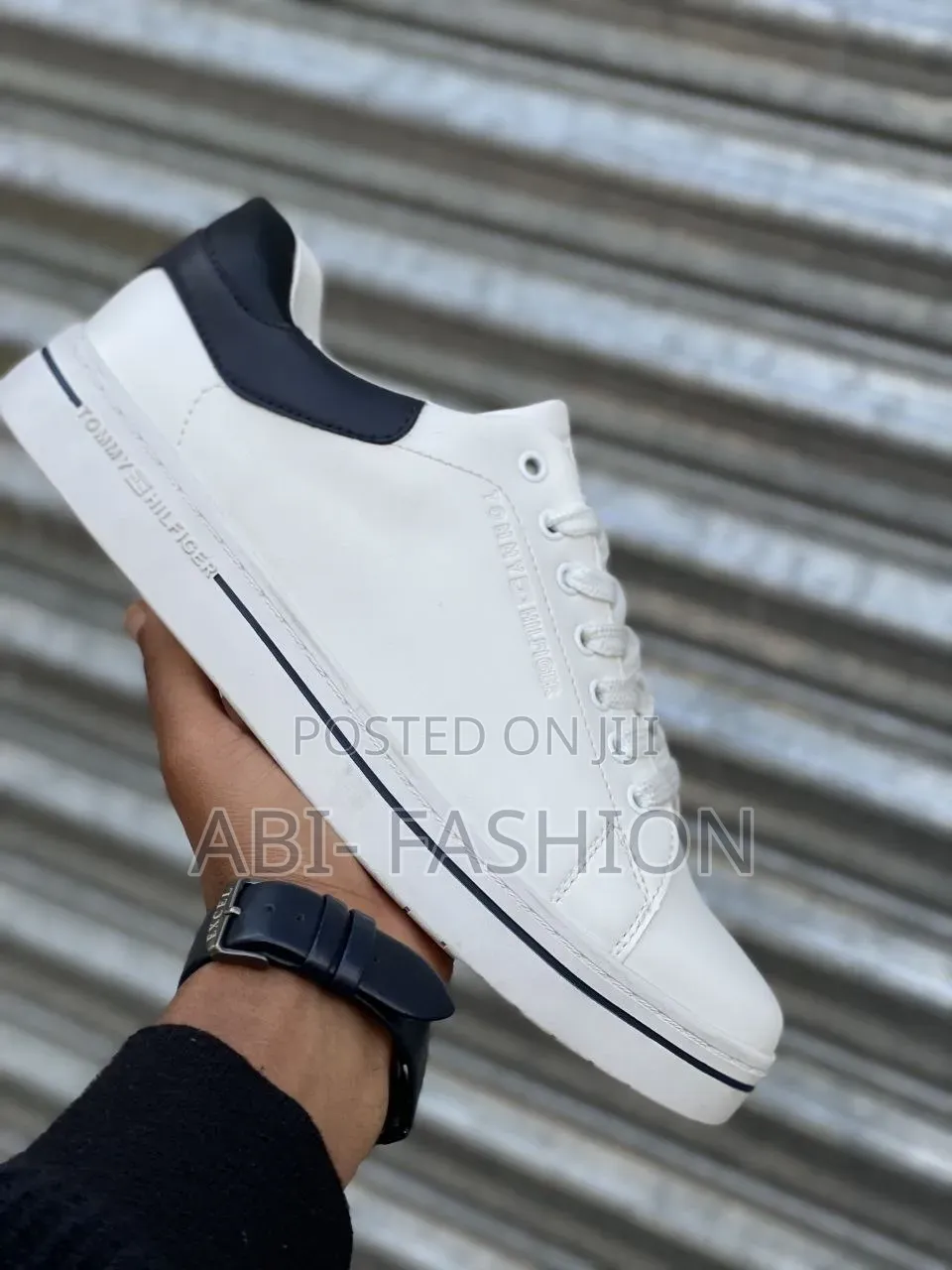 Tommy Hilfigure Mens Flat #Color White X Blue