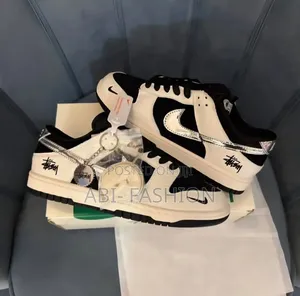 Nike Dunk SB Low X Stussy "Black X WhiteUnisex Shoes