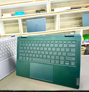 New Laptop Lenovo 16GB Intel Core Ultra 7 SSD 512GB