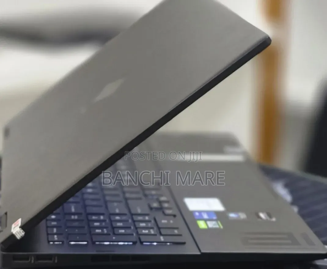 New Laptop HP Omen 16 16GB Intel Core i9 SSD 512GB