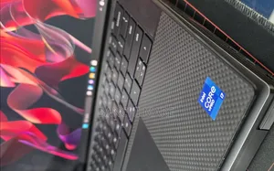 New Laptop Dell Precision 5560 16GB Intel Core i7 SSD 512GB