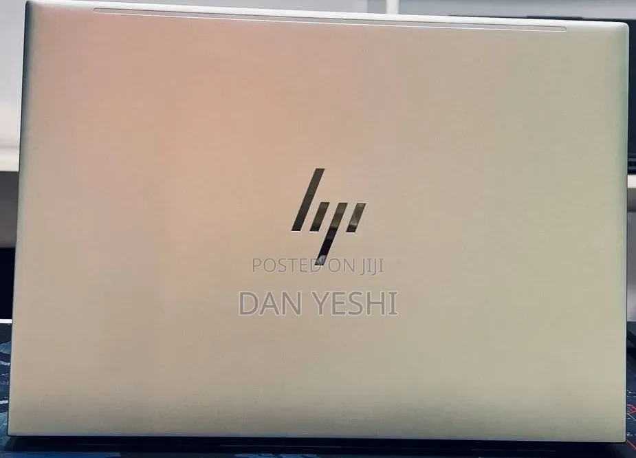 New Laptop HP EliteBook 860 G10 16GB Intel Core i7 SSD 1T