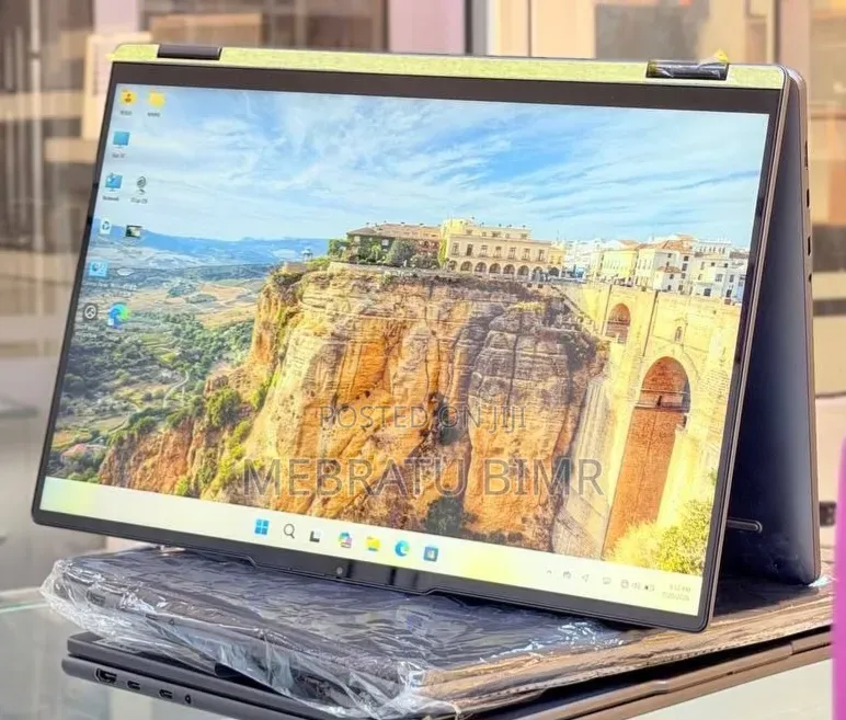 New Laptop Lenovo Yoga 7 15ITL5 16GB Intel Core Ultra 7 SSD 512GB