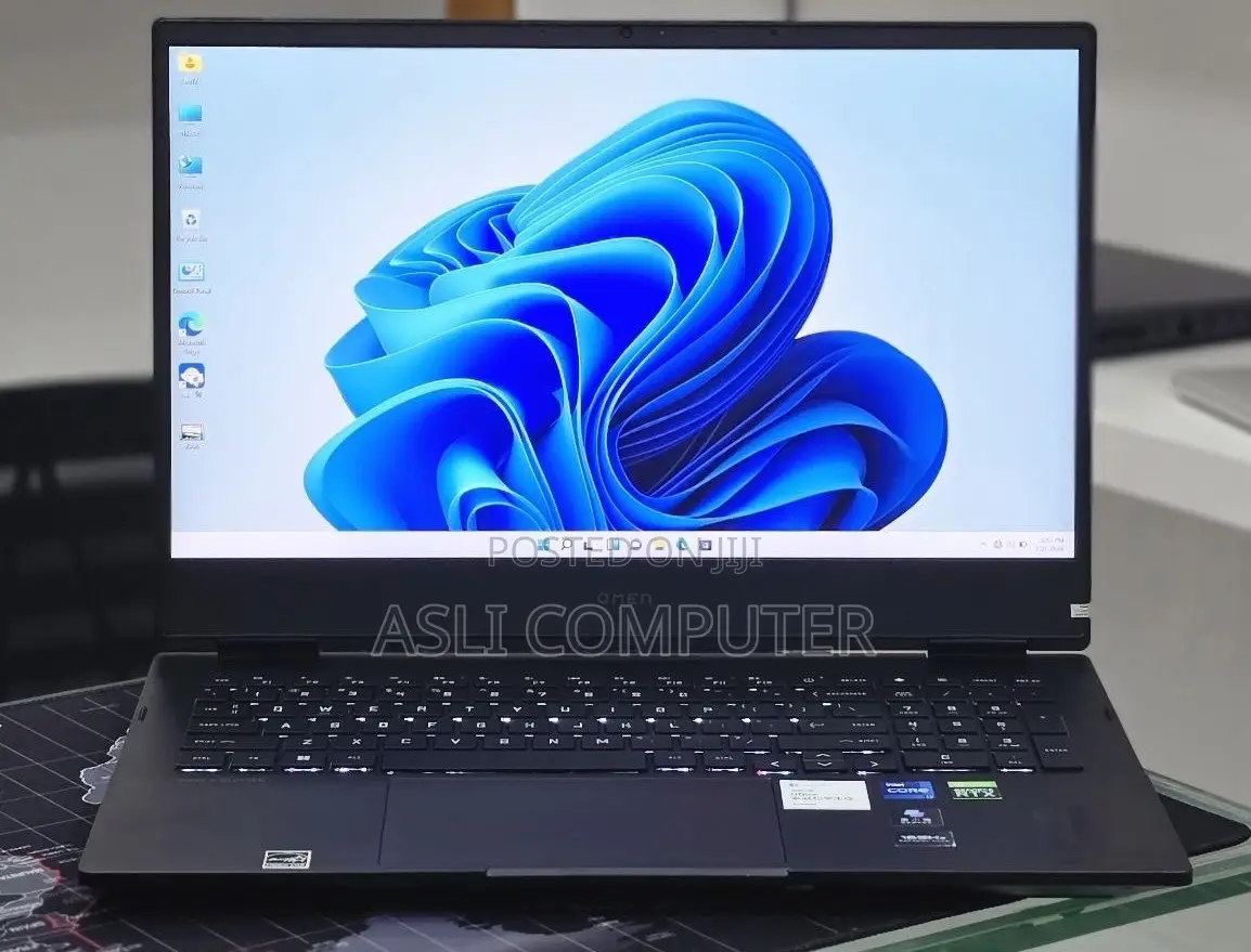 New Laptop HP Omen 16 16GB Intel Core i9 SSD 512GB