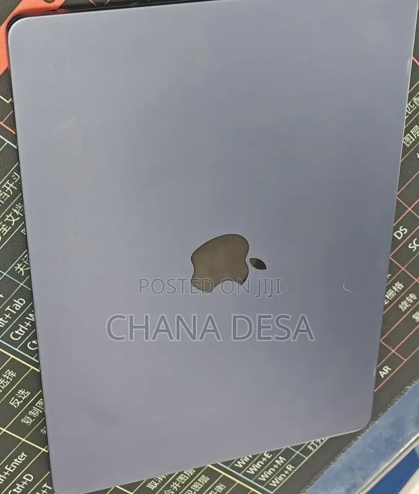 New Laptop Apple MacBook Air 2022 M2 8GB Apple M2 SSD 512GB