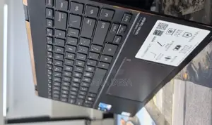 New Laptop Asus Zenbook 14 16GB Intel Core i7 SSD 512GB