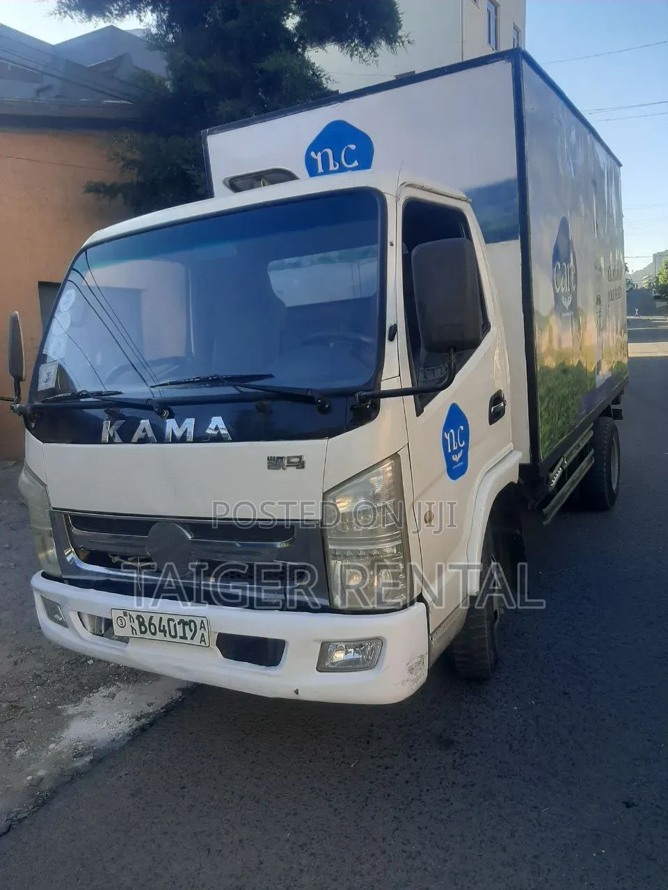 Isuzu Van Rent 85000