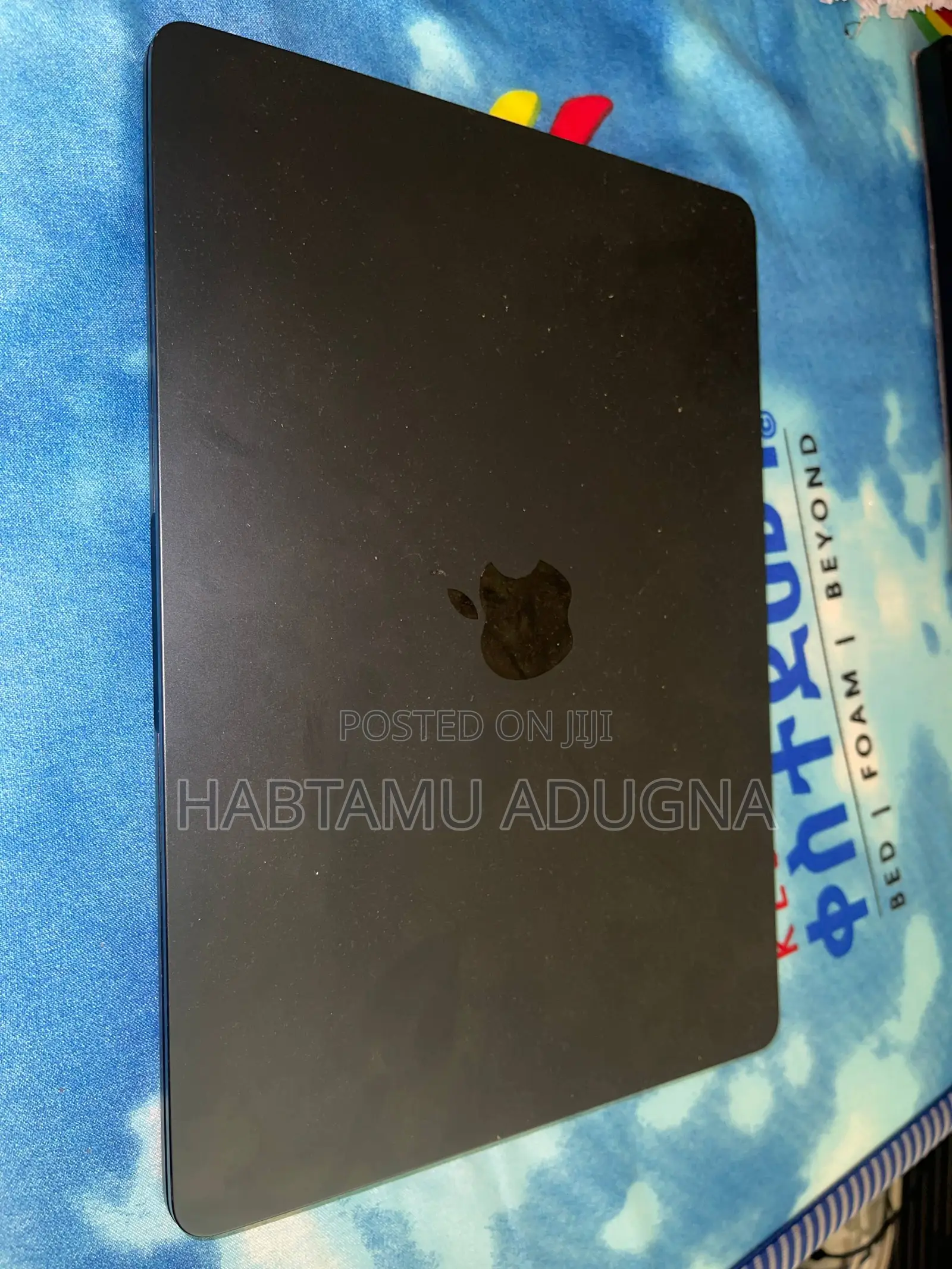 New Laptop Apple MacBook 8GB Intel Core i9 SSD 256GB