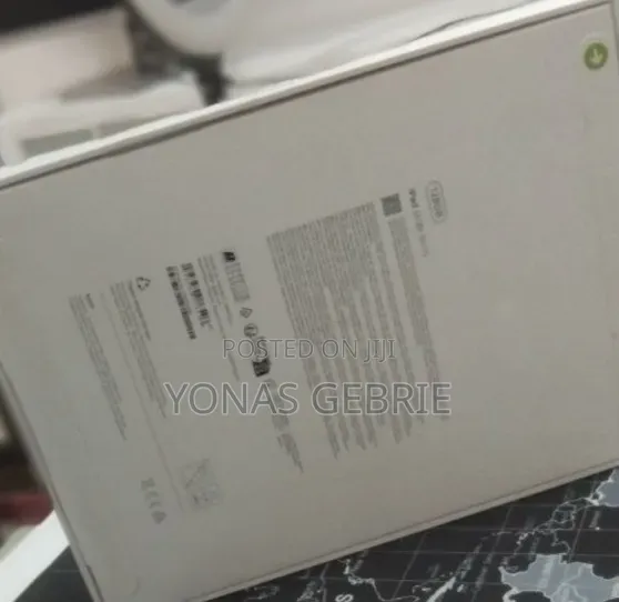 New Apple iPad (2025) 128 GB