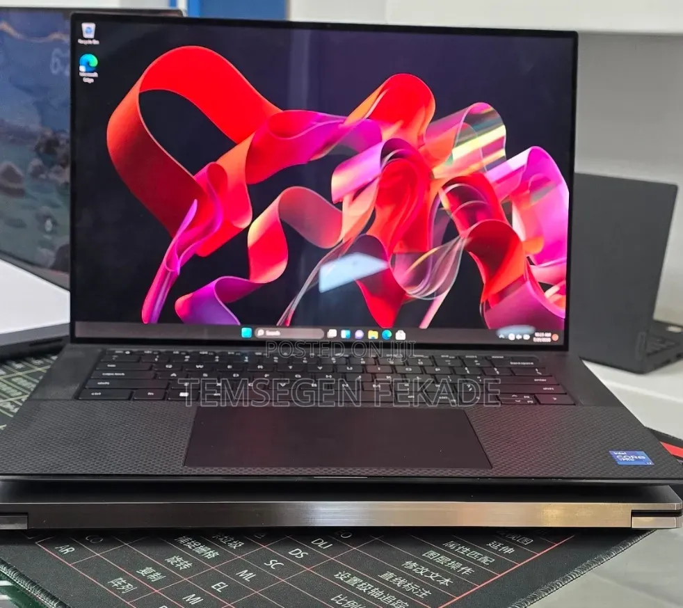 New Laptop Dell Precision 5560 16GB Intel Core i7 SSD 512GB