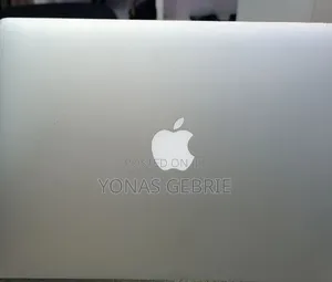 New Laptop Apple MacBook 8GB Intel Core i5 SSD 128GB