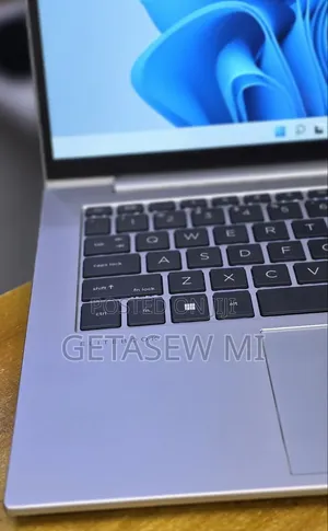 New Laptop HP EliteBook 840 G10 16GB Intel Core i7 SSD 512GB