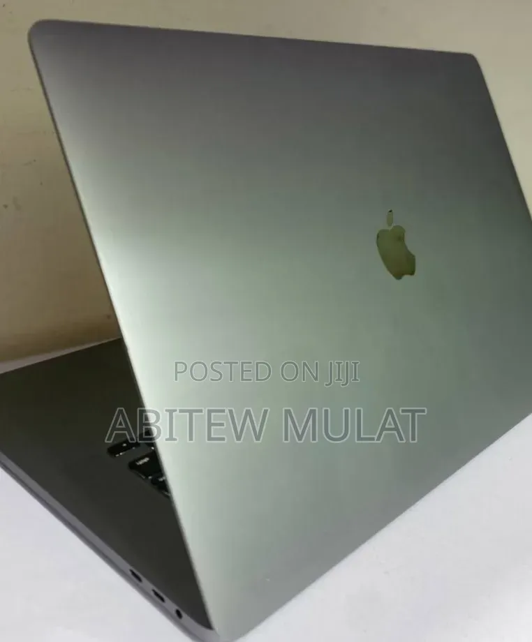 New Laptop Apple MacBook Pro 2019 16GB Intel Core i9 SSD 1T