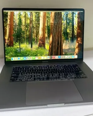 New Laptop Apple MacBook Pro 2019 16GB Intel Core i9 SSD 1T