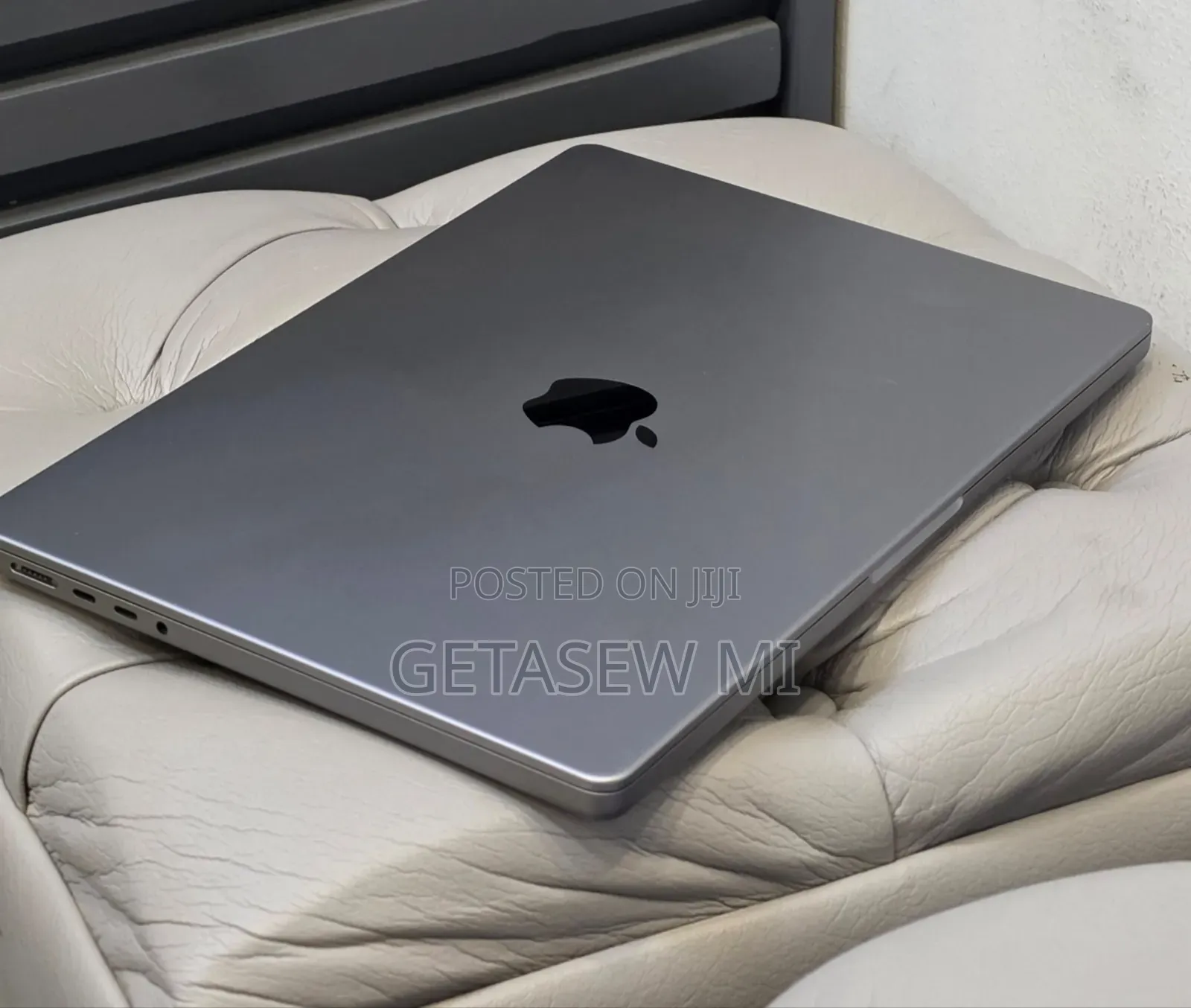 New Laptop Apple MacBook Pro 2021 M1 32GB Apple M1 Pro SSD 512GB