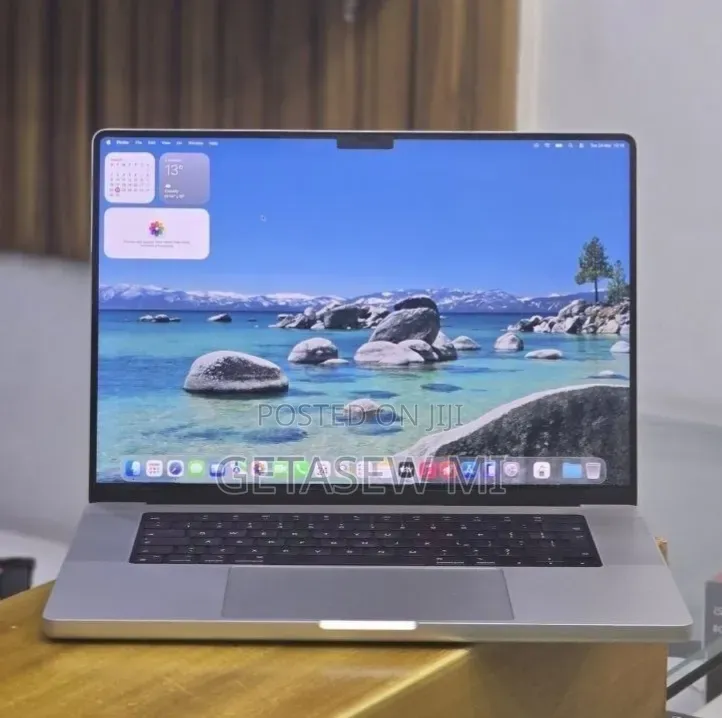 New Laptop Apple MacBook Pro 2021 M1 32GB Apple M1 Pro SSD 512GB