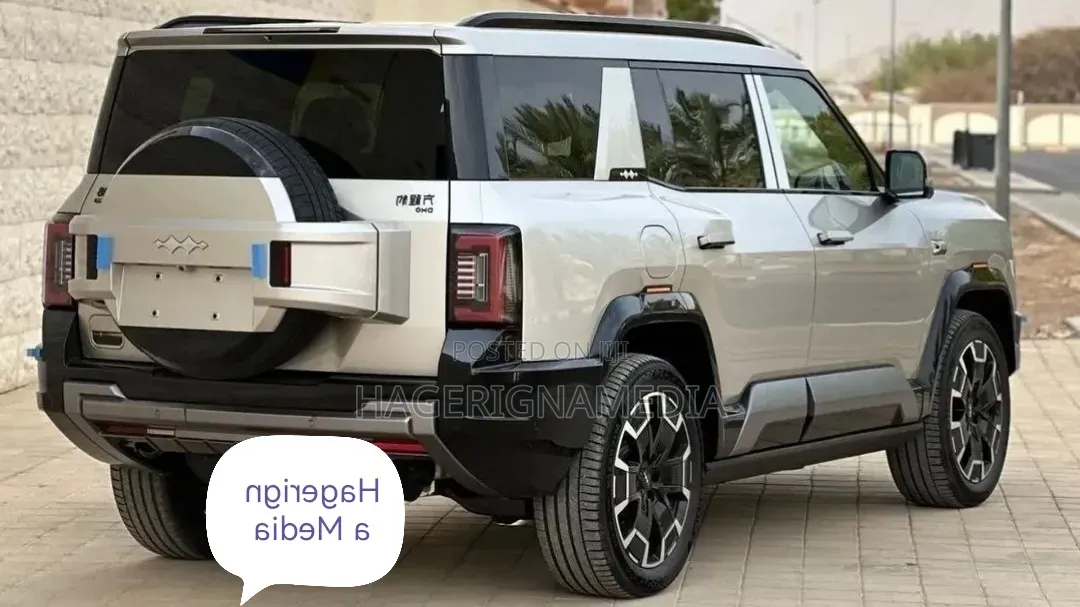 BYD Leopard 8 2.0 Hybrid AWD 2025 Gold