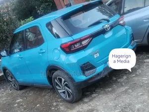 Toyota Raize 2022 Blue