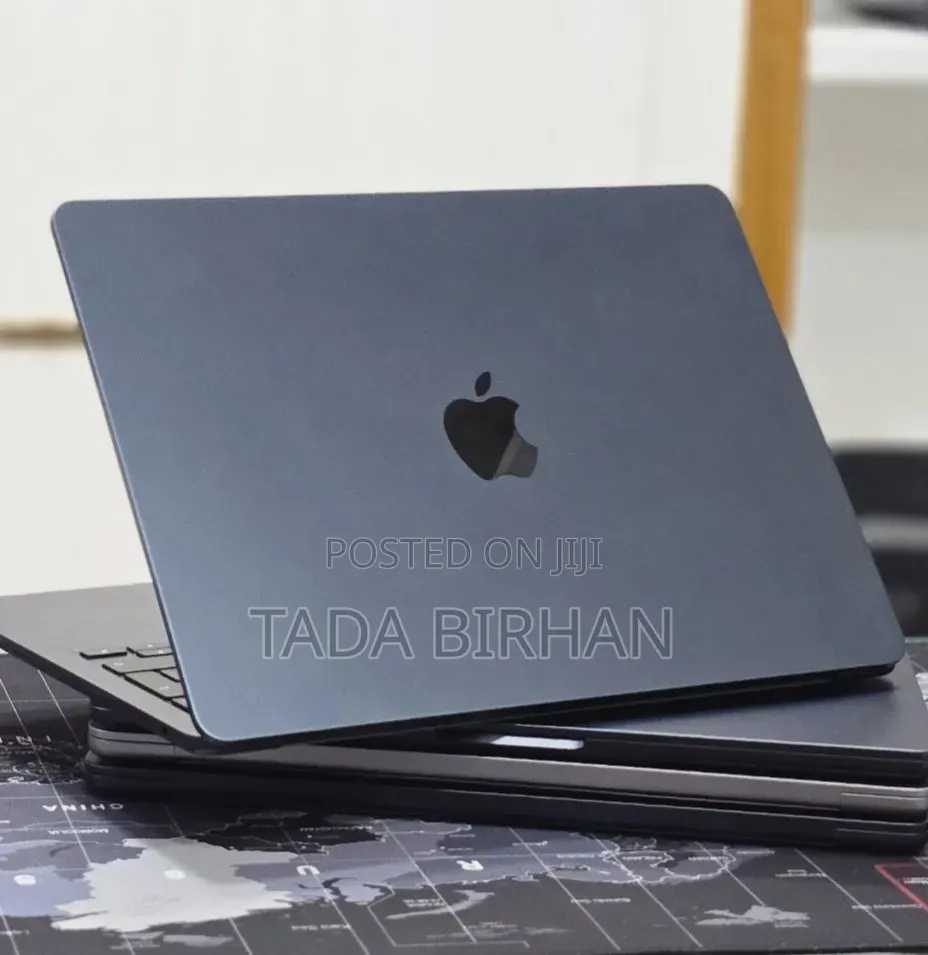New Laptop Apple MacBook Air 2025 M4 16GB Apple M4 SSD 256GB