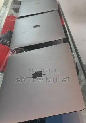 New Laptop Apple MacBook Air 2020 M1 8GB Apple M1 SSD 256GB