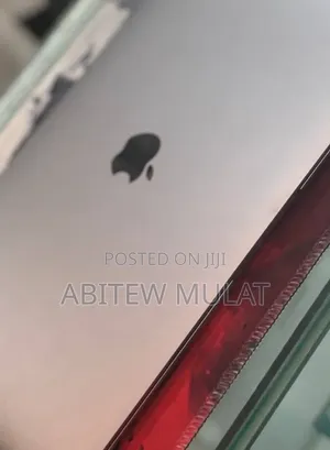 New Laptop Apple MacBook Air 2020 M1 8GB Apple M1 SSD 256GB