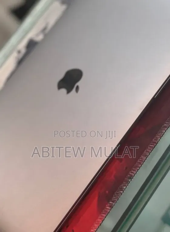 New Laptop Apple MacBook Air 2020 M1 8GB Apple M1 SSD 256GB