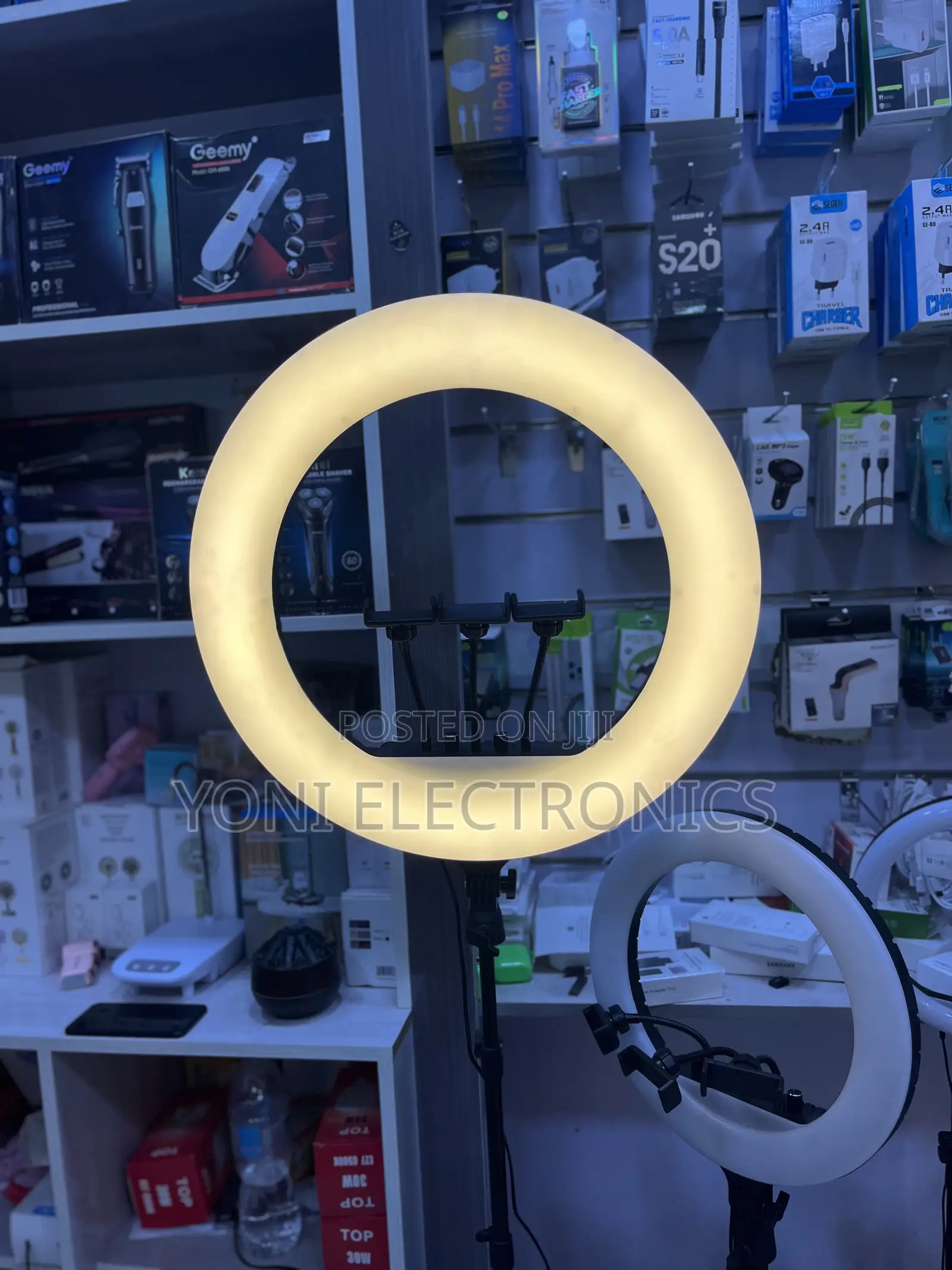 RL-21 Inch LED Soft Ring Light With Phone Holders