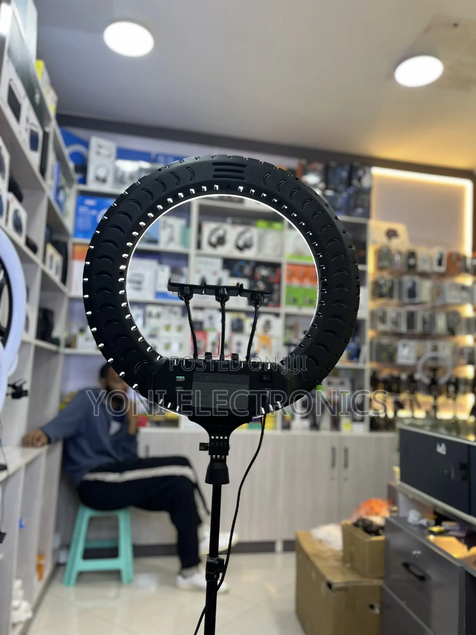 RL-21 Inch LED Soft Ring Light With Phone Holders