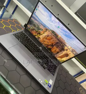 New Laptop Lenovo Legion 5 32GB Intel Core Ultra 9 SSD 1T