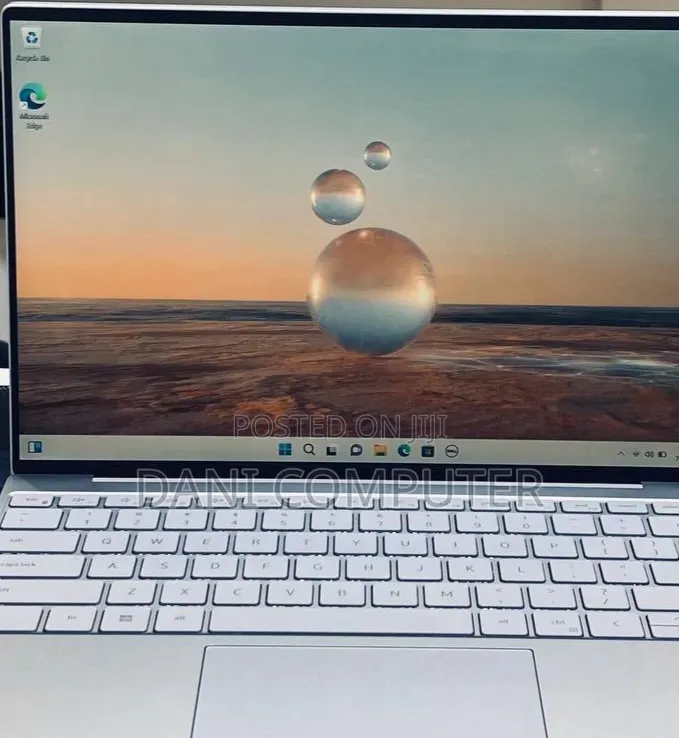 New Laptop Dell XPS 13 16GB Intel Core i5 SSD 512GB
