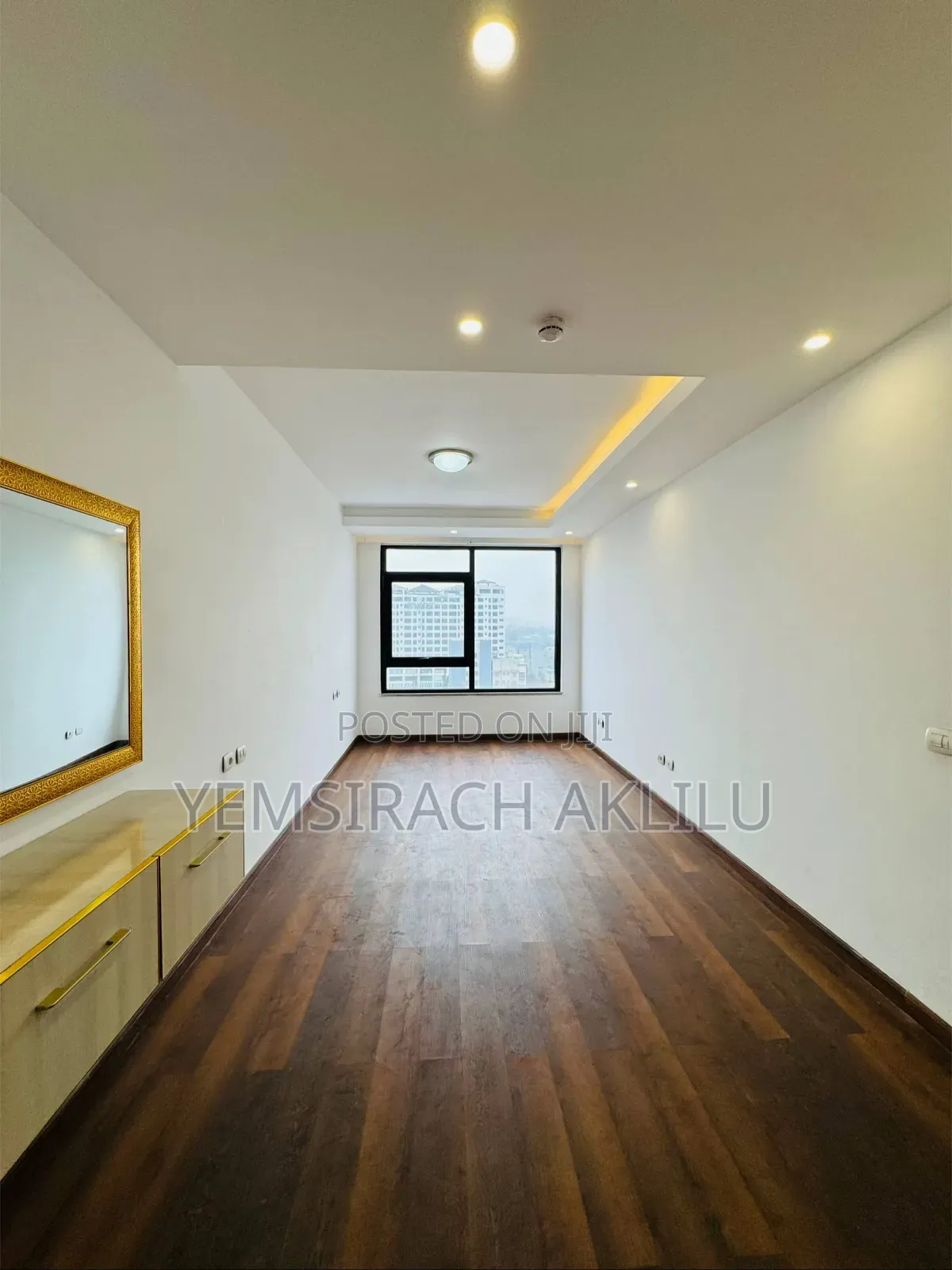 2bdrm Apartment in ዳሎል, Kirkos for sale