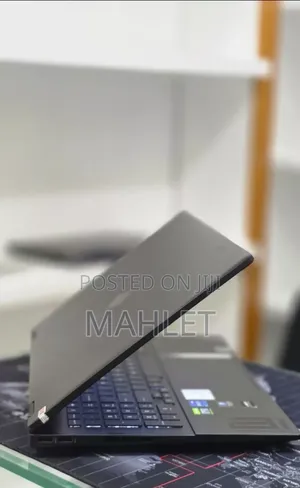 New Laptop HP Omen 16 16GB Intel Core i9 SSD 512GB